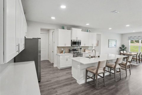 Casa en venta en Eustis, Florida, 4 dormitorios, 230.21 m2 № 2383545 - foto 8