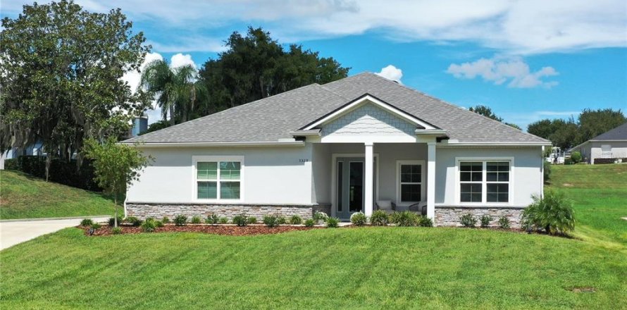 Casa en Eustis, Florida 4 dormitorios, 230.21 m2 № 2383545