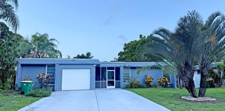 Villa ou maison à Tamarac, Floride 2 chambres, 156.45 m2 № 2240552