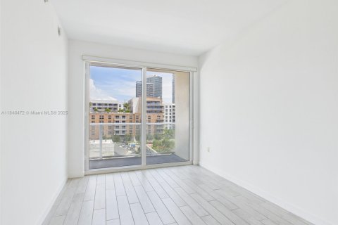 Condo in Miami, Florida, 1 bedroom  № 1978076 - photo 24