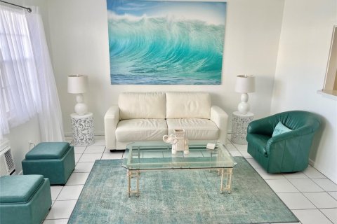 Estudio en el Condominio en Deerfield Beach, Florida № 2147190