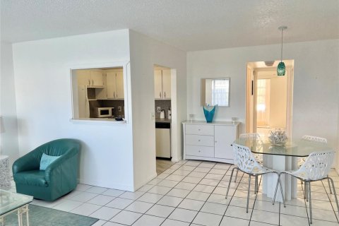 Condominio en venta en Deerfield Beach, Florida, 1 dormitorio, 65.03 m2 № 2147190 - foto 4