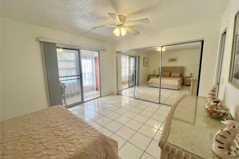 Condominio en venta en Deerfield Beach, Florida, 1 dormitorio, 65.03 m2 № 2147190 - foto 10