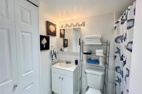 Condominio en venta en Deerfield Beach, Florida, 1 dormitorio, 65.03 m2 № 2147190 - foto 13