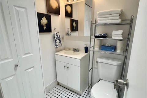 Condominio en venta en Deerfield Beach, Florida, 1 dormitorio, 65.03 m2 № 2147190 - foto 12
