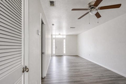 Adosado en venta en Kissimmee, Florida, 2 dormitorios, 103.31 m2 № 2196337 - foto 3