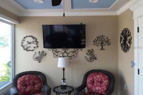 House in The Villages, Florida 2 bedrooms, 111.11 sq.m. № 2230870 - photo 18