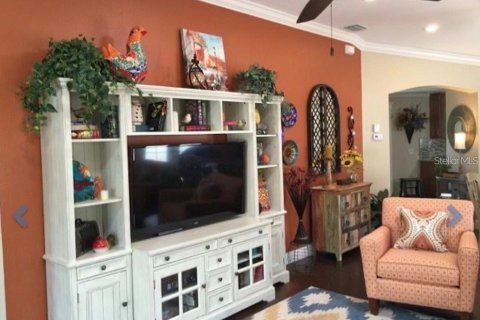 House in The Villages, Florida 2 bedrooms, 111.11 sq.m. № 2230870 - photo 11