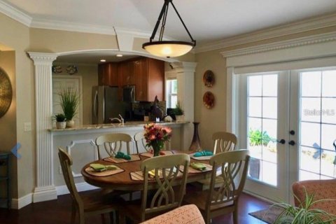 House in The Villages, Florida 2 bedrooms, 111.11 sq.m. № 2230870 - photo 6