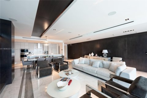 Condo in Sunny Isles Beach, Florida, 3 bedrooms  № 1973770 - photo 9