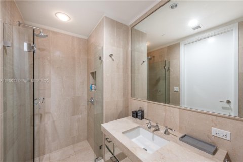 Condo in Sunny Isles Beach, Florida, 3 bedrooms  № 1973770 - photo 24