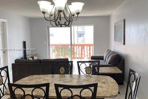 Condominio en alquiler en Hallandale Beach, Florida, 2 dormitorios, 86.86 m2 № 1889541 - foto 11