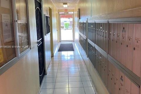 Condominio en alquiler en Hallandale Beach, Florida, 2 dormitorios, 86.86 m2 № 1889541 - foto 30