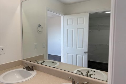 Touwnhouse à louer à Sarasota, Floride: 3 chambres, 126.25 m2 № 1885796 - photo 17
