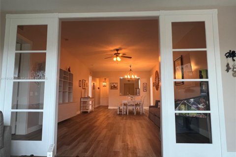 Copropriété à vendre à St. Lucie, Floride: 2 chambres, 184.78 m2 № 1968129 - photo 9