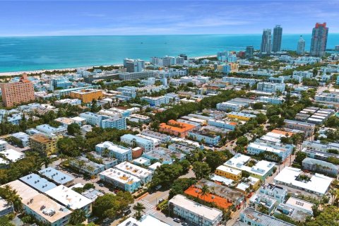 Condominio en alquiler en Miami Beach, Florida, 2 dormitorios, 104.98 m2 № 1938746 - foto 24