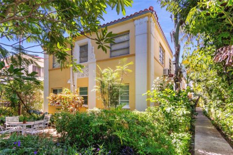 Condominio en alquiler en Miami Beach, Florida, 2 dormitorios, 104.98 m2 № 1938746 - foto 1