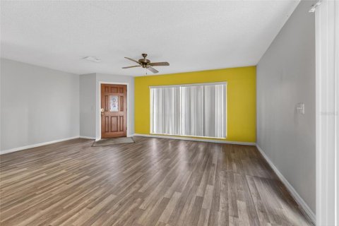 Villa ou maison à vendre à Ocala, Floride: 10 chambres, 441.1 m2 № 2341519 - photo 9