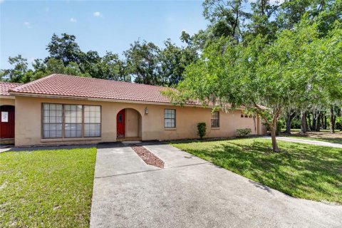 Villa ou maison à vendre à Ocala, Floride: 10 chambres, 441.1 m2 № 2341519 - photo 3