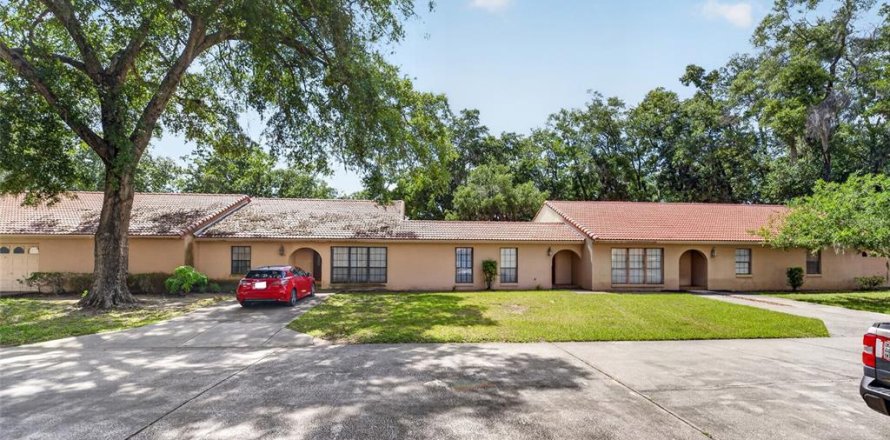 Villa ou maison à Ocala, Floride 10 chambres, 441.1 m2 № 2341519