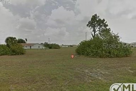 Land in Cape Coral, Florida № 1444252 - photo 1