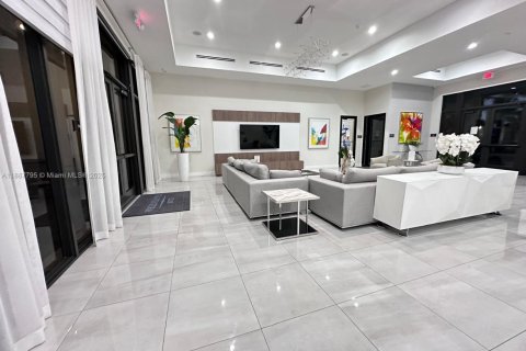 Villa ou maison à louer à Miami, Floride: 3 chambres, 221.57 m2 № 1941302 - photo 13