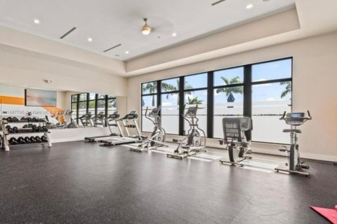 Villa ou maison à louer à Miami, Floride: 3 chambres, 221.57 m2 № 1941302 - photo 17