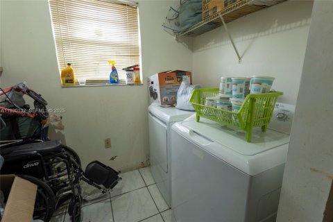 Купить виллу или дом в Майами, Флорида 5 спален, 183.95м2, № 1990392 - фото 16