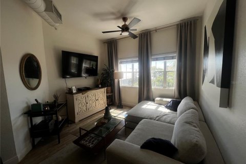 Condominio en alquiler en Tampa, Florida, 1 dormitorio, 73.3 m2 № 1877140 - foto 6