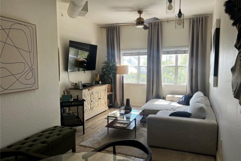 Condominio en alquiler en Tampa, Florida, 1 dormitorio, 73.3 m2 № 1877140 - foto 14