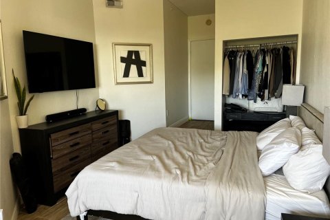 Condominio en alquiler en Tampa, Florida, 1 dormitorio, 73.3 m2 № 1877140 - foto 9
