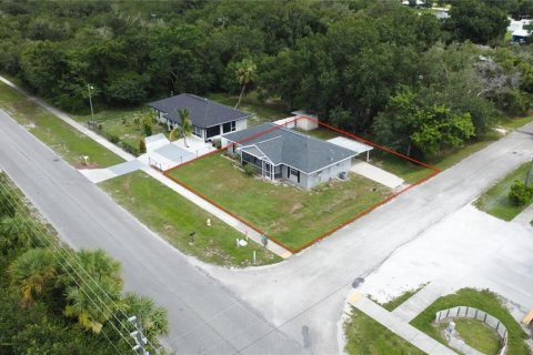 House in Arcadia, Florida 3 bedrooms, 120.77 sq.m. № 2238067 - photo 25