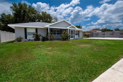 House in Arcadia, Florida 3 bedrooms, 120.77 sq.m. № 2238067 - photo 2