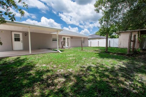 House in Arcadia, Florida 3 bedrooms, 120.77 sq.m. № 2238067 - photo 4