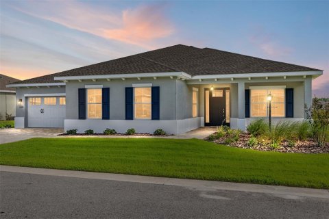 House in Ocala, Florida 2 bedrooms, 231.61 sq.m. № 1911343 - photo 1