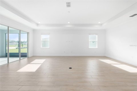 House in Ocala, Florida 2 bedrooms, 231.61 sq.m. № 1911343 - photo 20