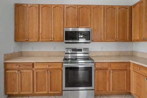 Casa en venta en Port St. Lucie, Florida, 4 dormitorios, 198.9 m2 № 2319913 - foto 11