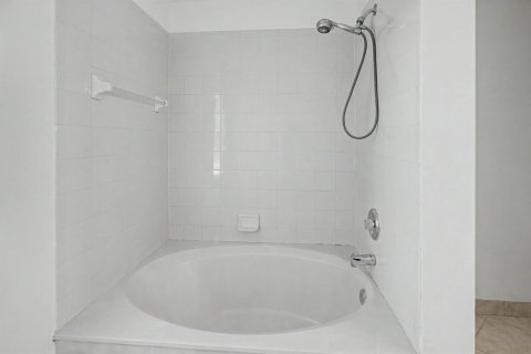 Casa en venta en Port St. Lucie, Florida, 4 dormitorios, 198.9 m2 № 2319913 - foto 20