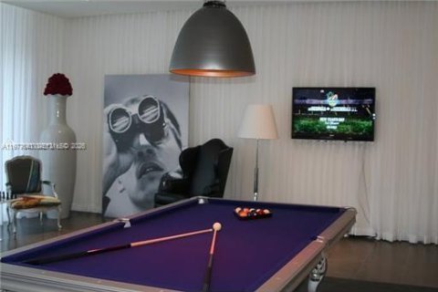 Condo in Miami, Florida, 1 bedroom  № 2042506 - photo 6