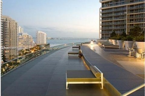 Condo in Miami, Florida, 1 bedroom  № 2042506 - photo 5