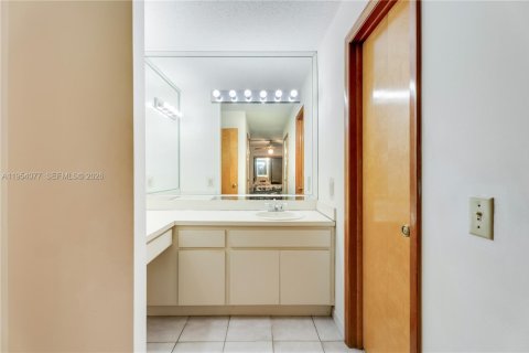 Купить виллу или дом в Майами, Флорида 3 спальни, 158.12м2, № 2010671 - фото 12