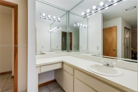 Купить виллу или дом в Майами, Флорида 3 спальни, 158.12м2, № 2010671 - фото 7