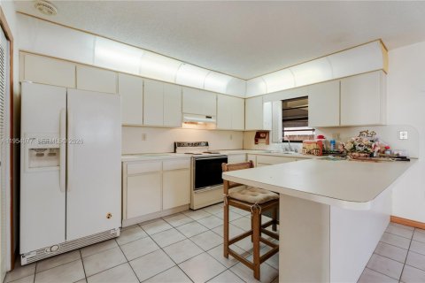 Купить виллу или дом в Майами, Флорида 3 спальни, 158.12м2, № 2010671 - фото 9