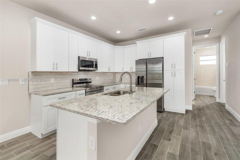 Купить виллу или дом в Лабель, Флорида 3 спальни, 142.7м2, № 2047780 - фото 11