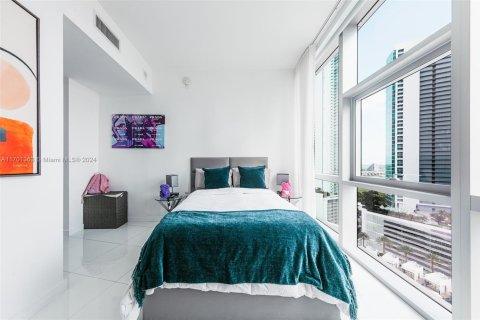 Condominio en venta en Miami, Florida, 4 dormitorios, 203.27 m2 № 1959817 - foto 19