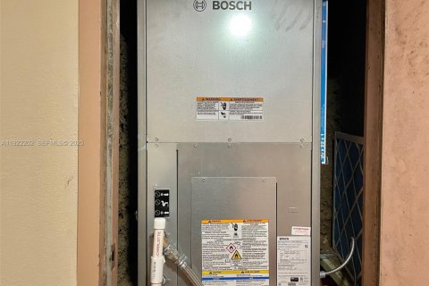 Copropriété à vendre à Hollywood, Floride: 1 chambre, 78.41 m2 № 1976446 - photo 8