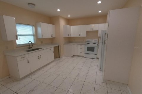 House in Winter Garden, Florida 6 bedrooms, 267.19 sq.m. № 1789214 - photo 28
