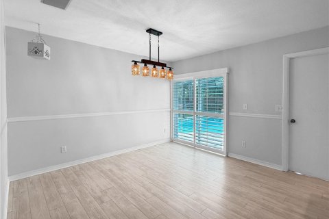 House in Dunedin, Florida 3 bedrooms, 176.51 sq.m. № 2290598 - photo 16