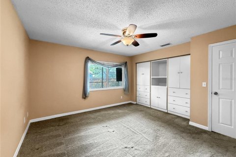 House in Dunedin, Florida 3 bedrooms, 176.51 sq.m. № 2290598 - photo 19