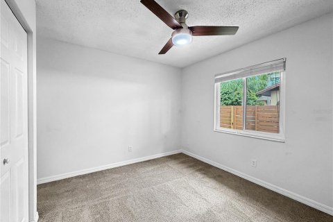 House in Dunedin, Florida 3 bedrooms, 176.51 sq.m. № 2290598 - photo 25